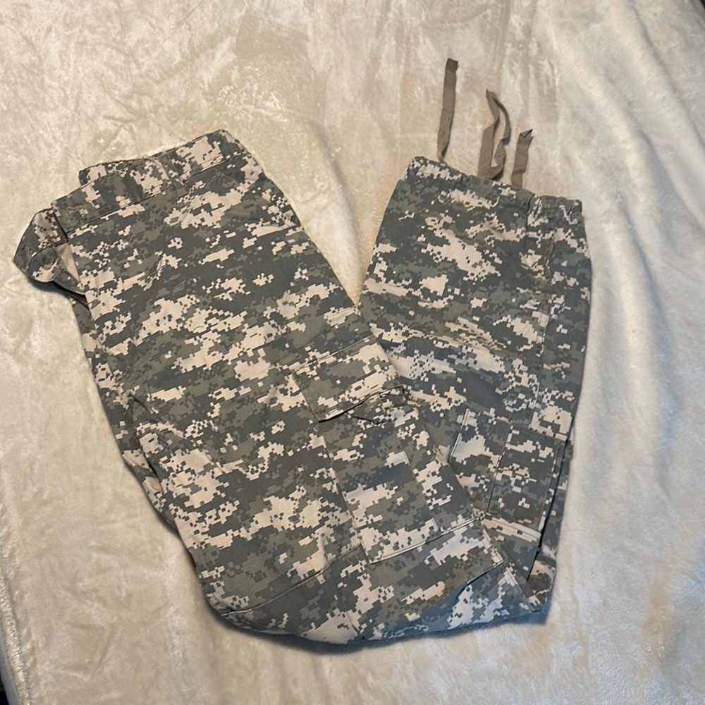 Camo cargo pants